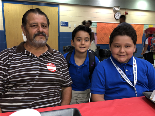 Palm View Activities / Dads Take Their Student To School Breakfast