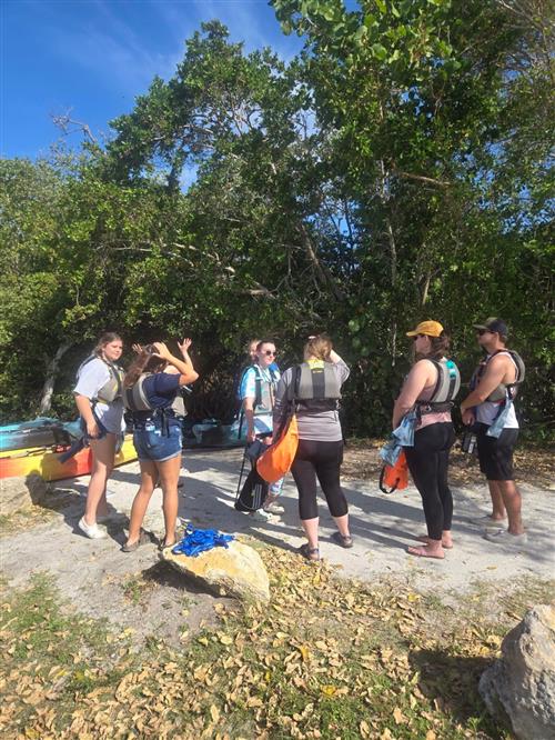 Marine Science members participating in Kayak Clean Up